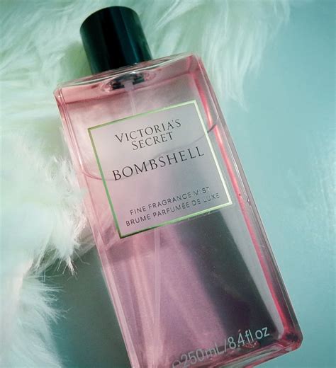 victoria secret bombshell fragrance mist.